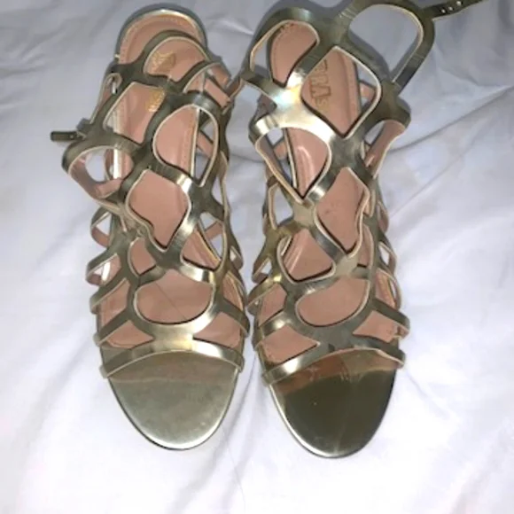Gladiator Gold Sexy Sandals - Picture 2 of 4